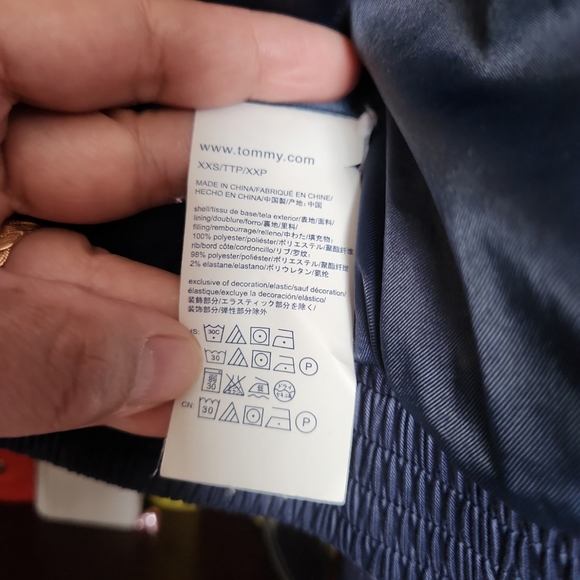 Tommy Hilfiger - Picture 7 of 7